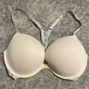 Victoria’s Secrets Push-up bra